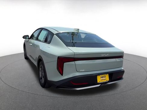 Used 2025 Kia K4 FWD image 11