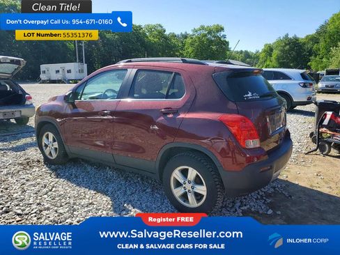 Used 2016 Chevrolet Trax LT w/ LT Convenience Package FWD image 3