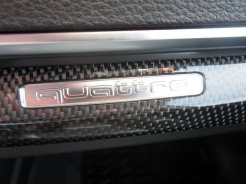 Used 2019 Audi SQ5 Prestige AWD/4WD image 29