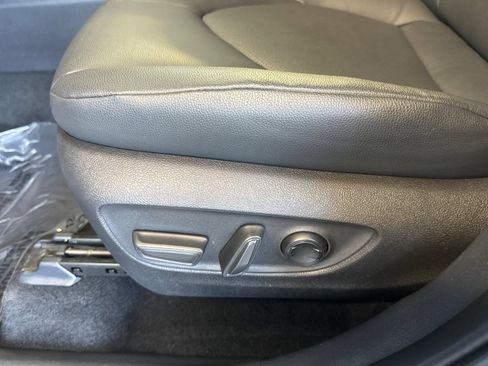 Used 2025 Toyota Grand Highlander FWD image 12