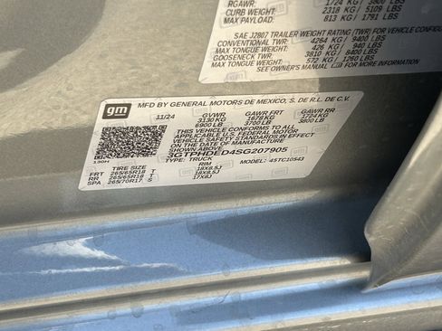 Certified 2025 GMC Sierra 1500 SLT RWD image 32