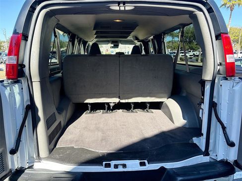 Used 2023 Chevrolet Express 3500 LT w/ LT Preferred Equipment Group image 24