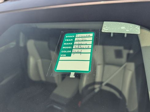 Used 2025 Subaru Outback Onyx Edition image 40