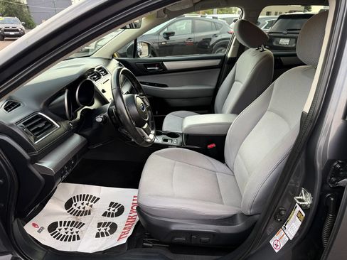 Used 2018 Subaru Outback 2.5i Premium AWD/4WD image 12