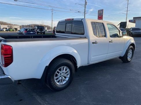 Used 2020 Nissan Frontier SV AWD/4WD image 8