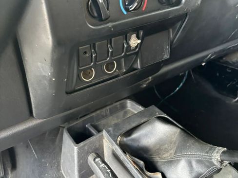 Used 2006 Jeep Wrangler X image 23