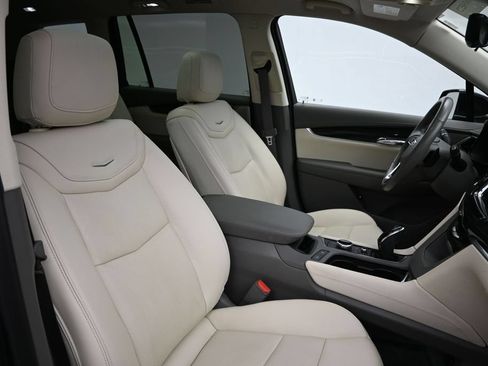 Certified 2023 Cadillac XT6 Premium Luxury w/ Technology Package AWD/4WD image 41