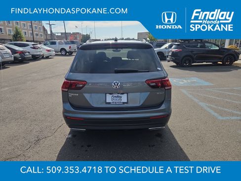 Used 2019 Volkswagen Tiguan SE w/ Panoramic Sunroof Package AWD/4WD image 4