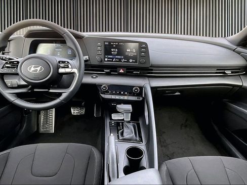 New 2026 Hyundai Elantra Sport image 6