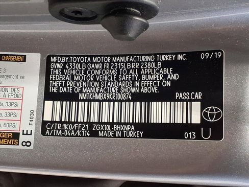 Used 2019 Toyota C-HR XLE image 21