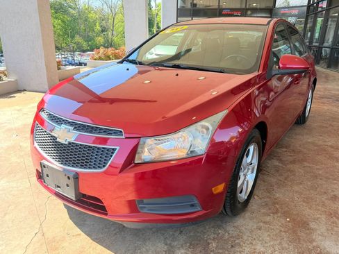Used 2011 Chevrolet Cruze LT FWD image 3