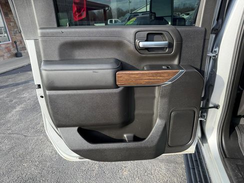 Used 2023 Chevrolet Silverado 3500 High Country w/ Z71 Off-Road Package image 16