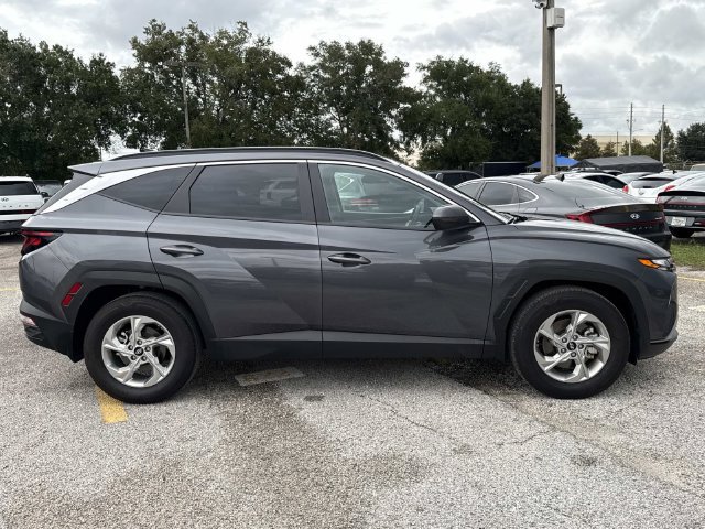 Used 2024 Hyundai Tucson SEL FWD image 2