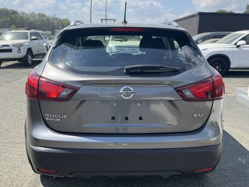 Used 2017 Nissan Rogue Sport SV FWD image 6