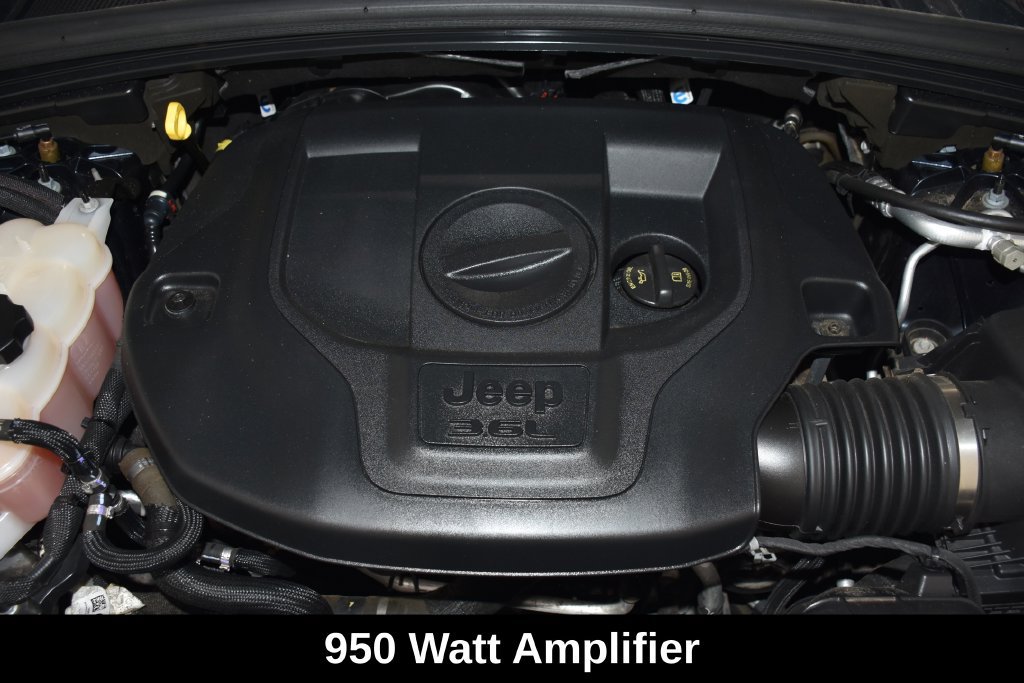 Used 2023 Jeep Grand Cherokee L Summit AWD/4WD image 9