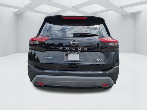 Used 2023 Nissan Rogue SV w/ SV Premium B Package FWD image 6