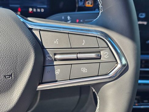 New 2026 Chevrolet Equinox EV LT AWD/4WD image 25