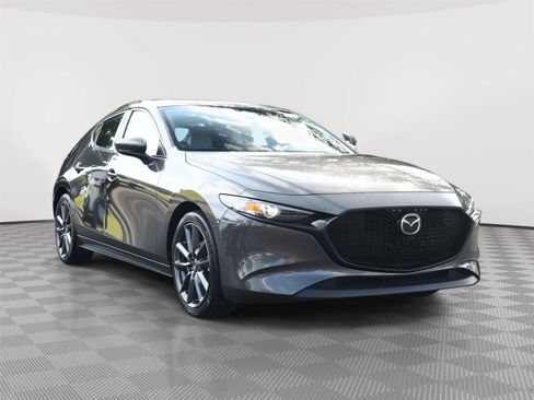Used 2024 MAZDA MAZDA3 s FWD image 1
