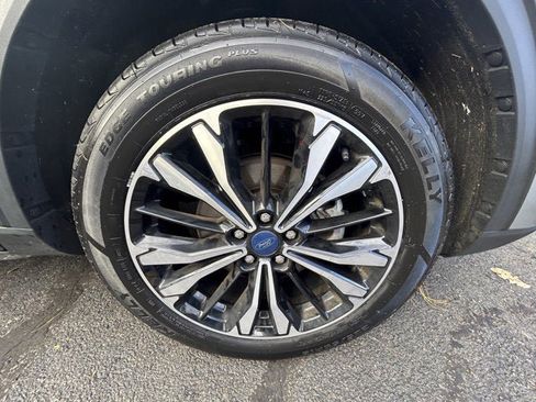 Used 2022 Ford Escape SEL w/ SEL Stealth AWD Package image 11