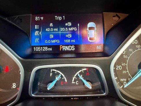 Used 2015 Ford Focus Titanium FWD image 38