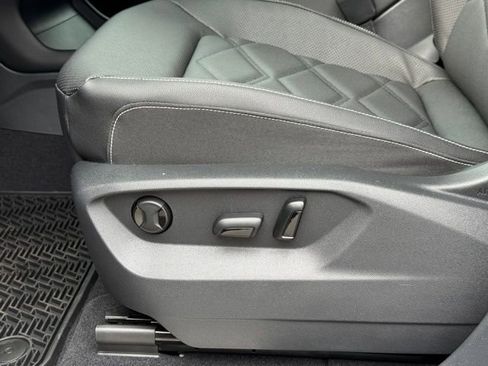 New 2026 Volkswagen Atlas SE image 11