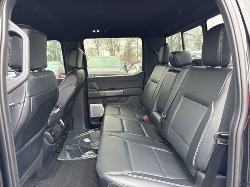 Used 2023 Ford F150 Lariat w/ Equipment Group 502A High image 8