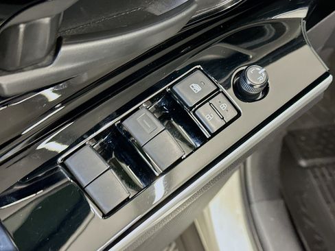 Used 2024 Toyota bZ4X XLE w/ Weather Package image 15