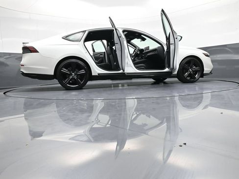 Certified 2023 Honda Accord Sport image 47