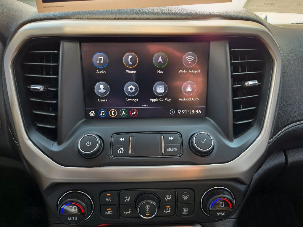 Used 2020 GMC Acadia Denali w/ Technology Package FWD image 38