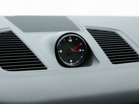 Certified 2022 Porsche Cayenne image 25