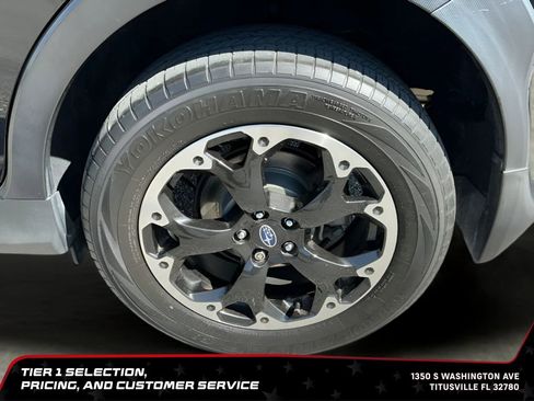 Used 2022 Subaru Crosstrek 2.0i Premium w/ Popular Package #4A AWD/4WD image 18