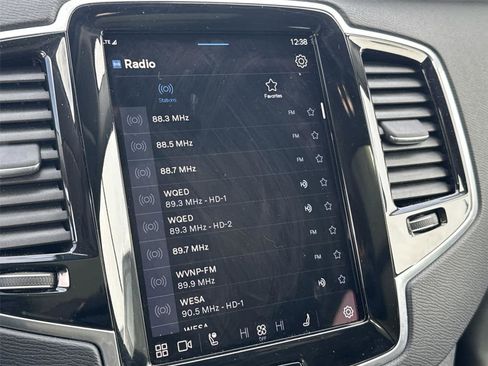 Used 2023 Volvo XC90 B6 Plus w/ Protection Package image 25