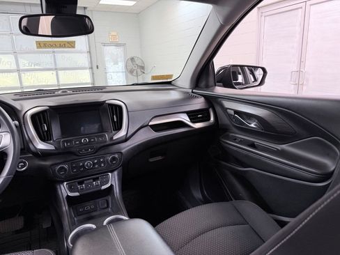 Used 2022 GMC Terrain SLE w/ Driver Convenience Package AWD/4WD image 29