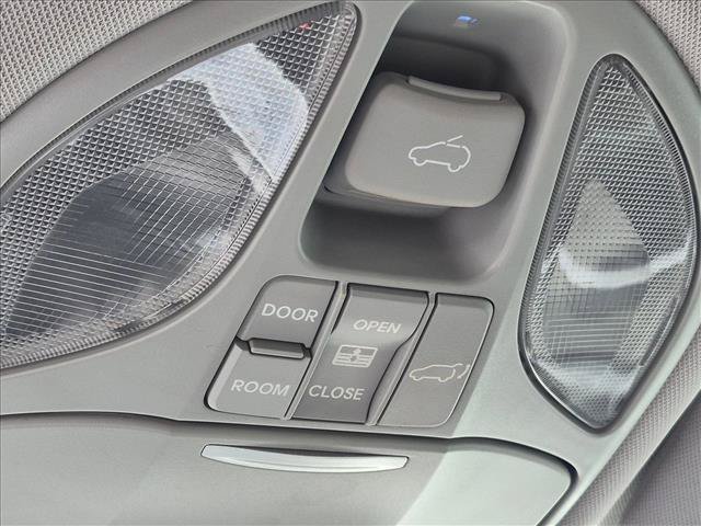 Used 2015 Hyundai Santa Fe Sport 2.0T w/ Option Group 05 AWD/4WD image 14