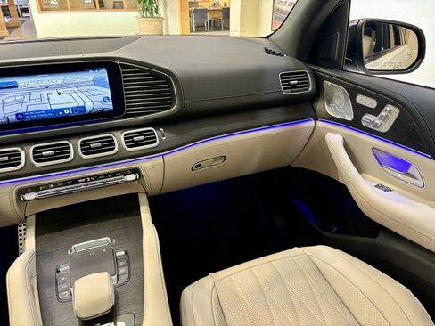 New 2026 Mercedes-Benz GLS 63 AMG 4MATIC image 17