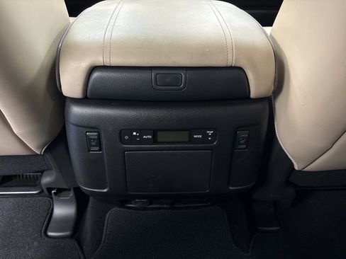 Used 2024 Nissan Armada Platinum w/ Captain's Chairs Package image 24