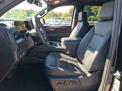 Used 2025 Chevrolet Suburban LT w/ Comfort Package