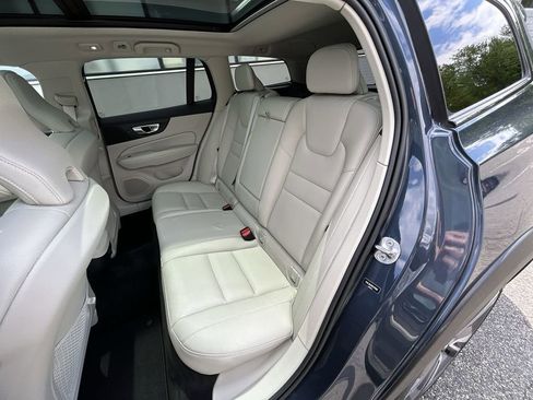 Certified 2023 Volvo V60 B5 Cross Country Plus AWD/4WD image 23