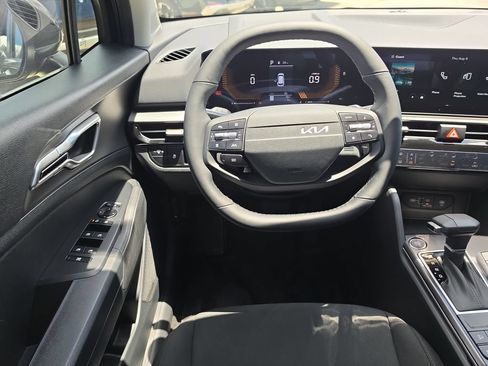 New 2026 Kia Sportage LX FWD image 13