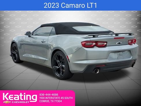 Used 2023 Chevrolet Camaro LT w/ Technology Package RWD image 2