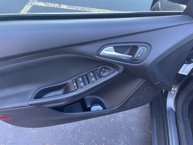 Used 2018 Ford Focus SE w/ Interior Protection Package FWD image 17