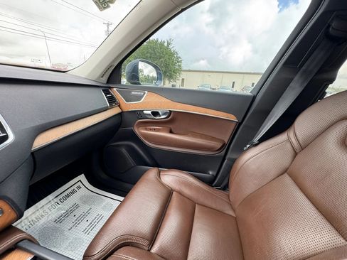 Used 2018 Volvo XC90 T6 Inscription w/ Convenience Package image 19