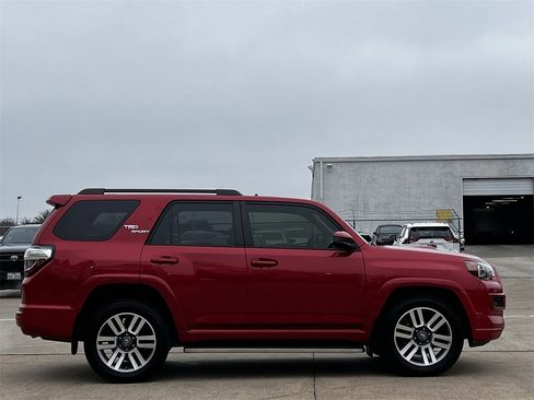 Used 2024 Toyota 4Runner TRD Sport image 3