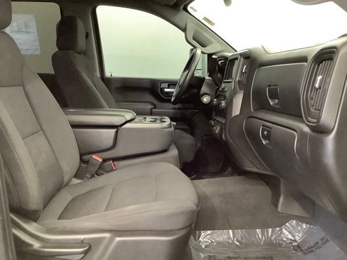Used 2021 Chevrolet Silverado 2500 Custom w/ Custom Value Package AWD/4WD image 25