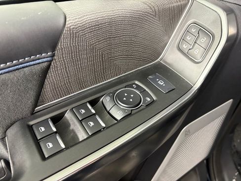 Used 2025 Ford F350 Platinum image 14