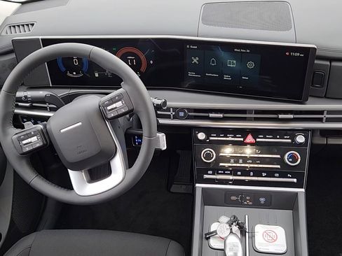 New 2026 Hyundai Santa Fe SE image 5