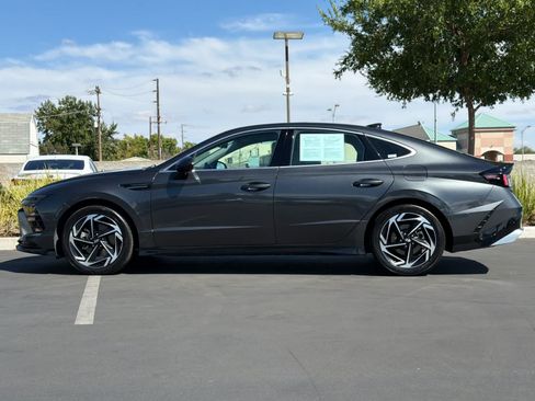 Used 2024 Hyundai Sonata SEL w/ Convenience Package FWD image 9