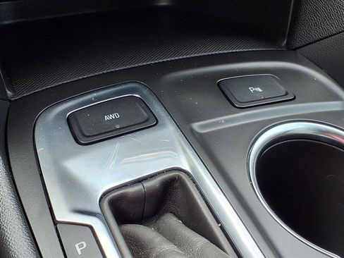 Used 2024 Chevrolet Equinox LT image 8