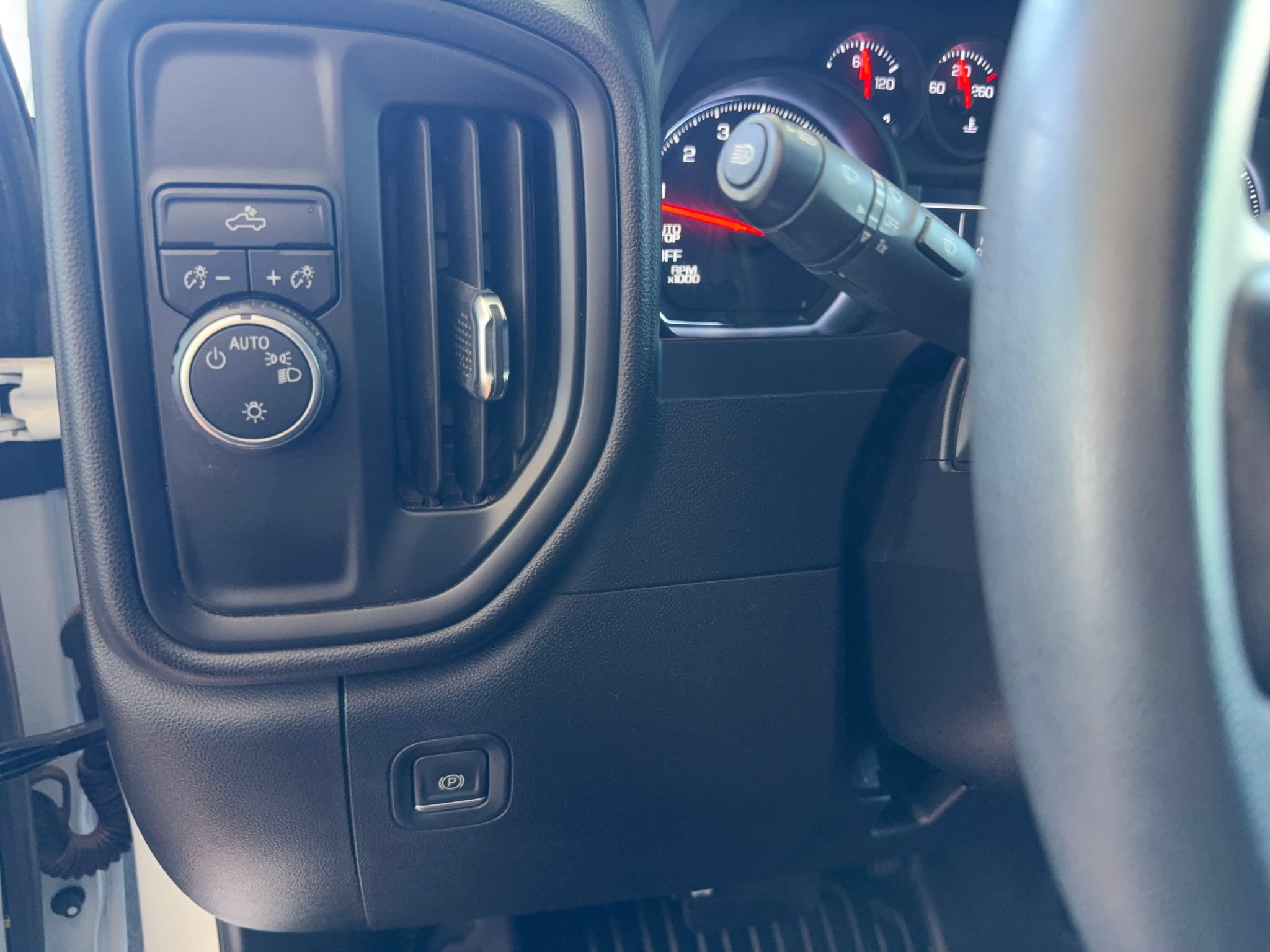 Used 2023 Chevrolet Silverado 1500 W/T w/ Trailering Package RWD image 14
