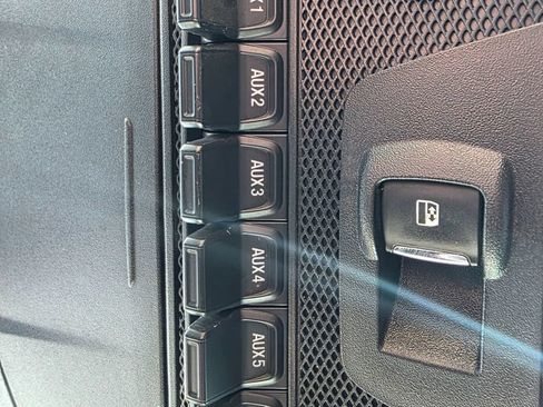 Used 2018 Ford F250 Platinum w/ Platinum Ultimate Package AWD/4WD image 24